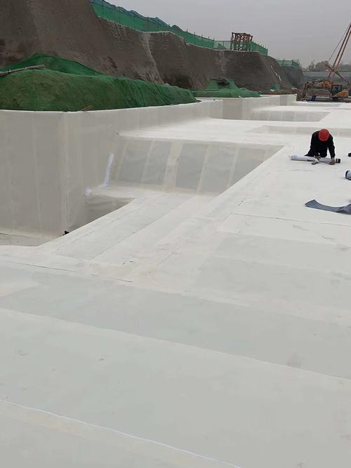 HDPE非沥青基高分子自粘胶膜防水卷材 地下防水工程的高效解决方案